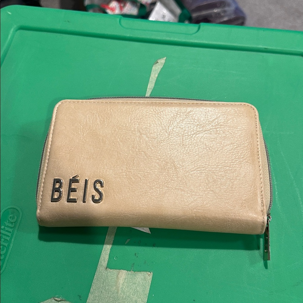 BEIS Cream Textured Key & Card Holder - Picture 8 of 10